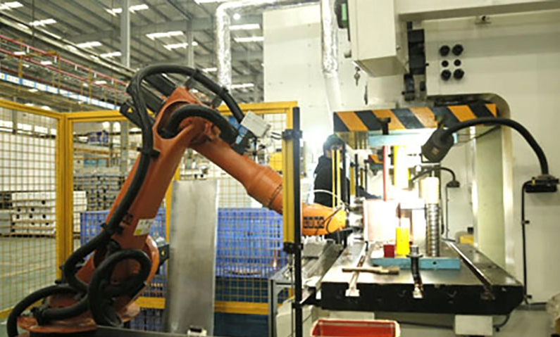 Why Is the Durability of Robot Arm Essential?
