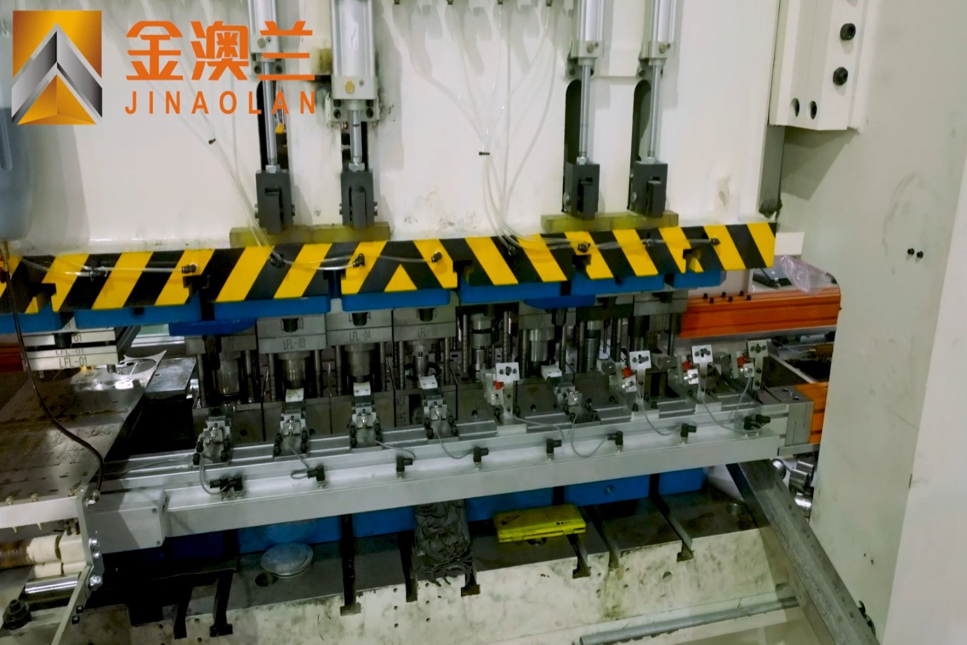 2fc4d07b-0cf2-41b5-b617-08c52a3e42d1